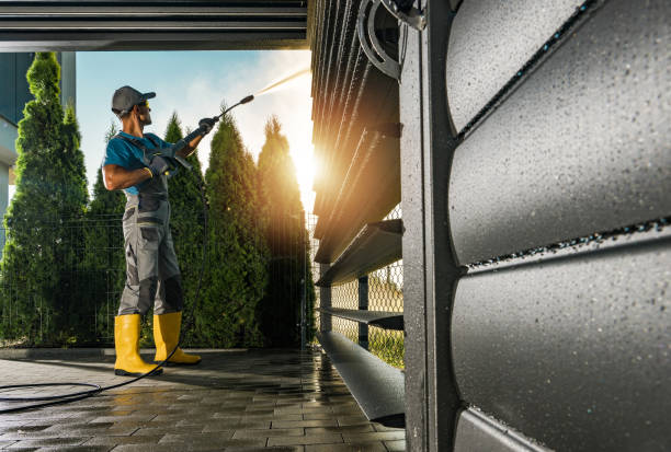 Best Roof Pressure Washing  in Gunnison, UT